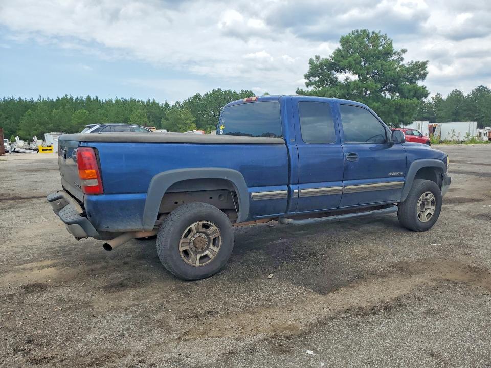 2002 Chevrolet Silverado მანქანა იყიდება აუქციონზე, vin: 1GCHC29UX2E124861, აუქციონის ნომერი: 58633426