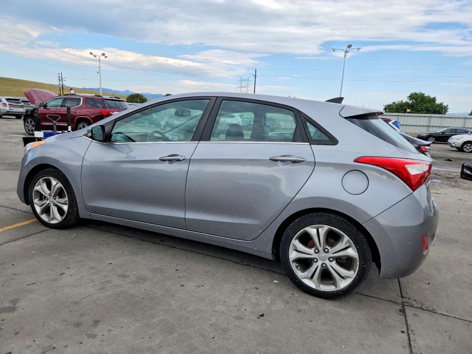 2013 Hyundai Elantra Gt მანქანა იყიდება აუქციონზე, vin: KMHD35LE5DU069421, აუქციონის ნომერი: 58414016