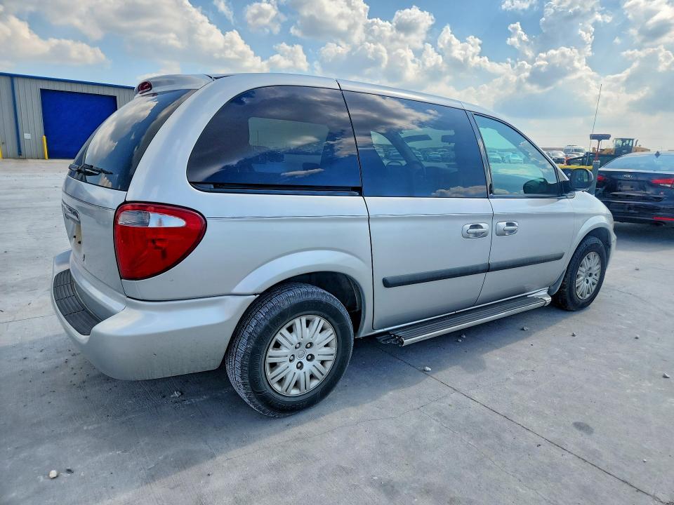 55958366 :رقم المزاد ، 1C4GP45R05B440076 vin ، 2005 Chrysler Town & Country مزاد بيع