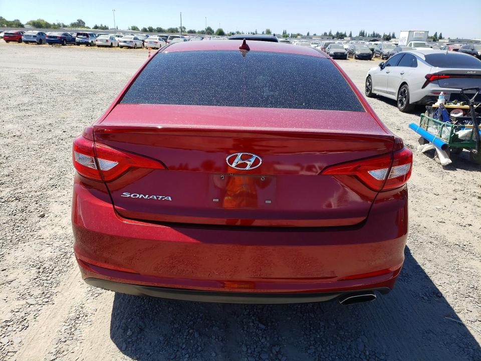 57090776 :رقم المزاد ، 5NPE24AF4FH239430 vin ، 2015 Hyundai Sonata مزاد بيع