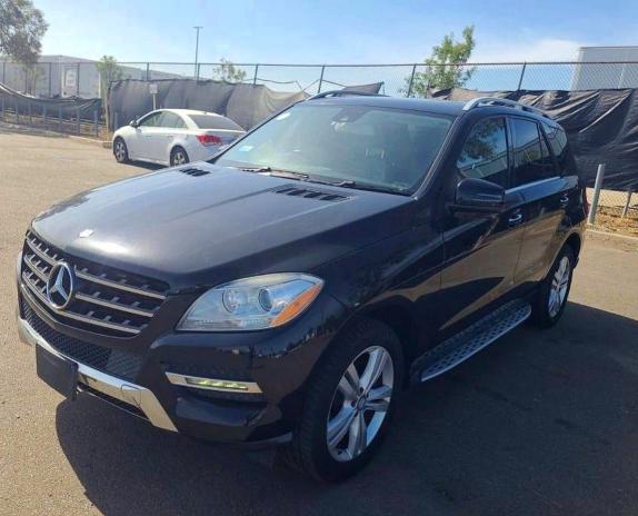 Продажа на аукционе авто 2015 Mercedes-benz Ml, vin: 4JGDA5HB8FA516672, номер лота: 55899636