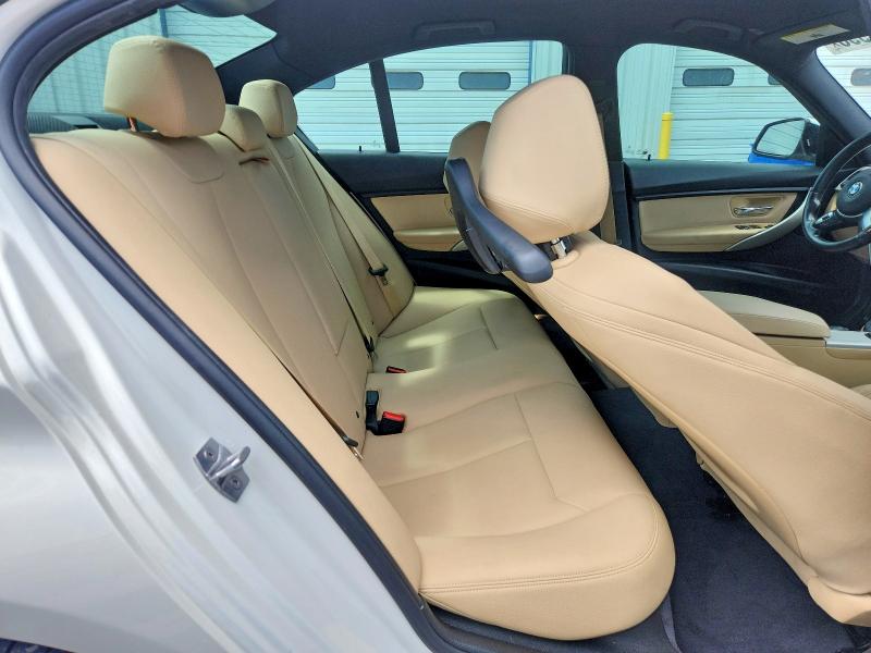 Продажа на аукционе авто 2017 Bmw 320, vin: WBA8E1G57HNU15355, номер лота: 55706996