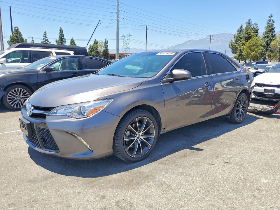 56841946 :رقم المزاد ، 4T1BF1FK2HU797499 vin ، 2017 Toyota Camry مزاد بيع