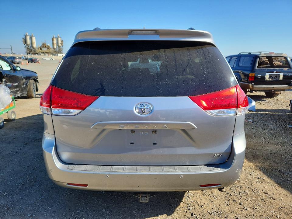 Aukcja sprzedaży 2011 Toyota Sienna, vin: 5TDYK3DC5BS088255, numer aukcji: 56973786