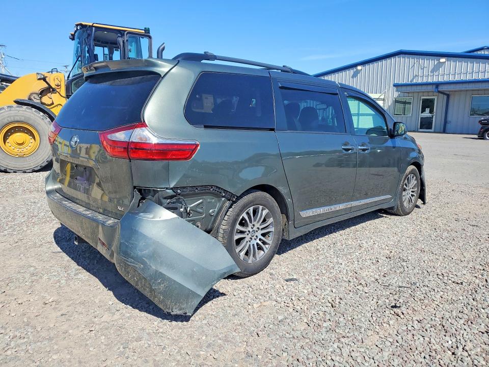 Продаж на аукціоні авто 2018 Toyota Sienna, vin: 5TDYZ3DC0JS959539, номер лоту: 55426326