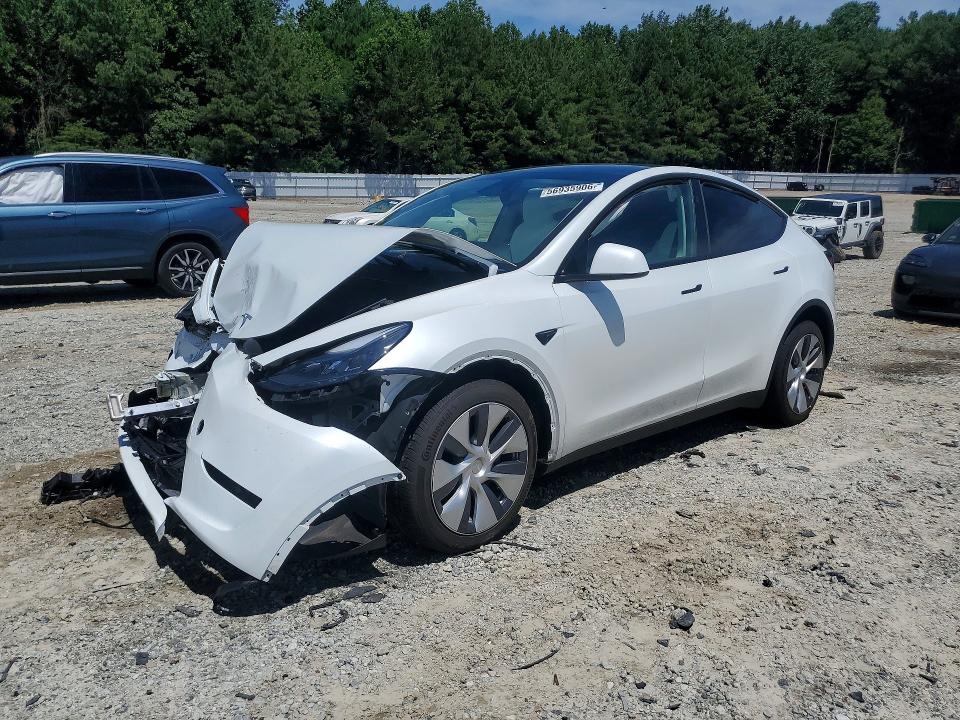 Auction sale of the 2024 Tesla Model Y, vin: 7SAYGDEE6RA259214, lot number: 56935906