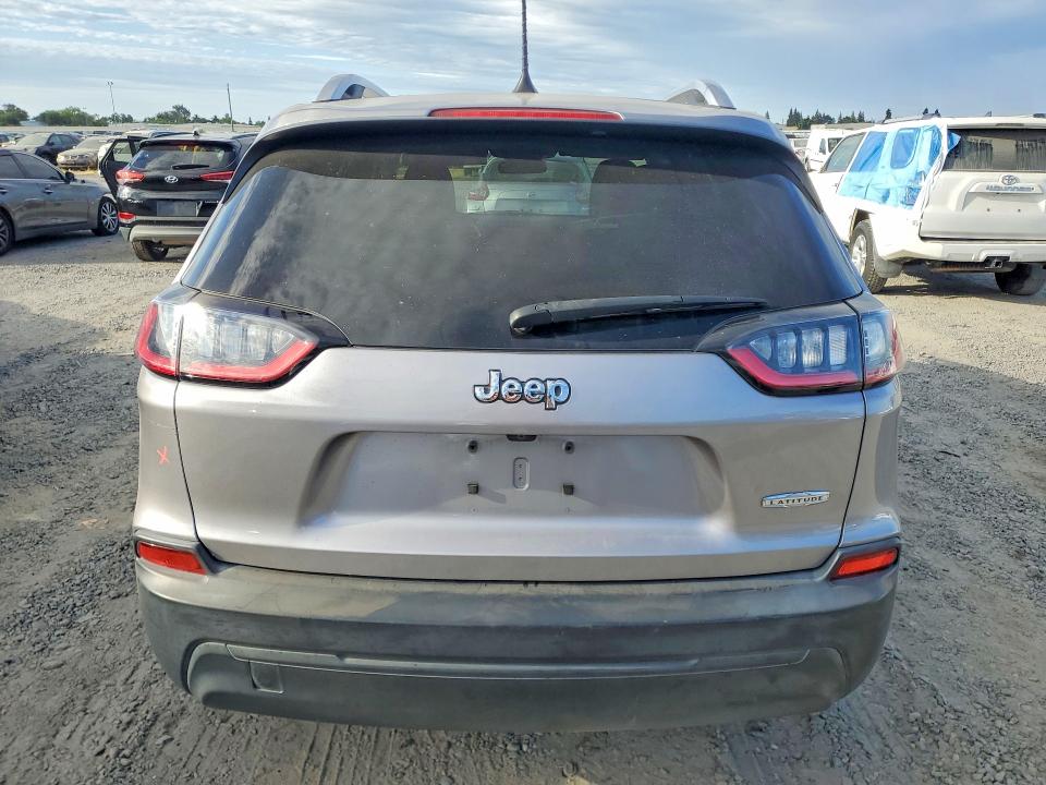 2019 Jeep Cherokee მანქანა იყიდება აუქციონზე, vin: 1C4PJLCB3KD134586, აუქციონის ნომერი: 59096996
