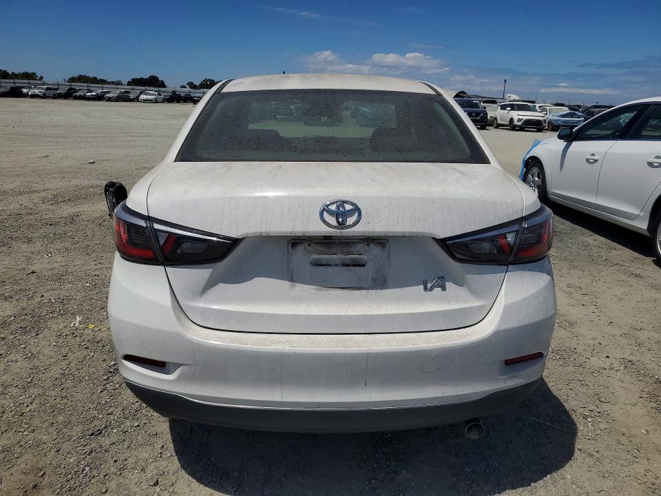 Продажа на аукционе авто 2017 Toyota Yaris Ia, vin: 3MYDLBYV4HY169252, номер лота: 58923796