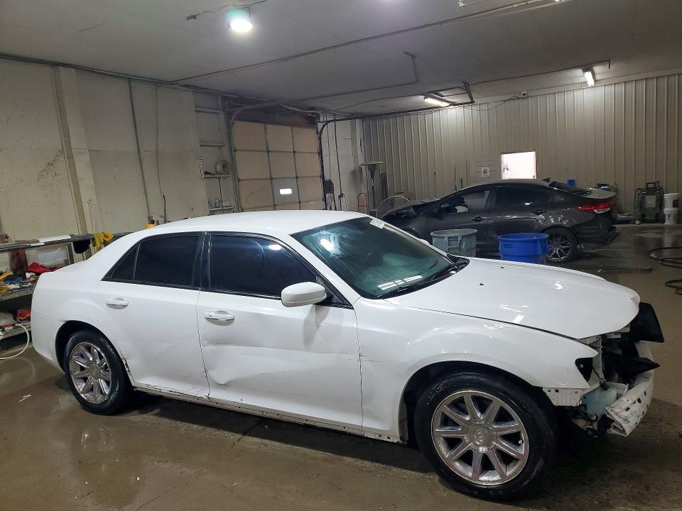 Продажа на аукционе авто 2014 Chrysler 300, vin: 2C3CCAAG8EH193771, номер лота: 57040626