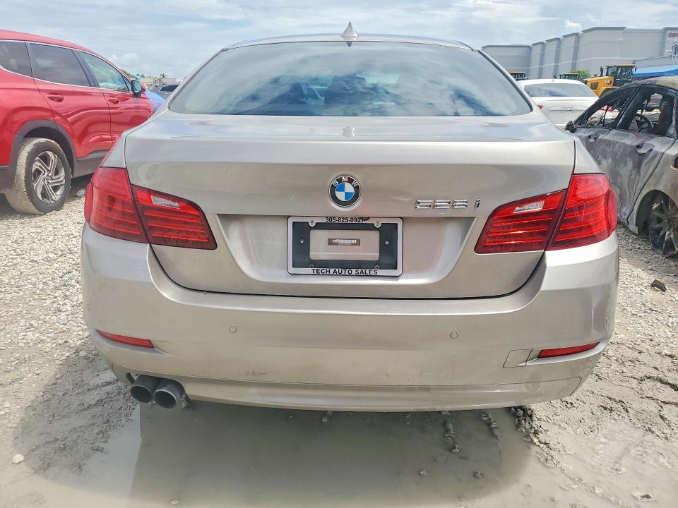 56003286 :رقم المزاد ، WBA5A5C53FD522014 vin ، 2015 Bmw 528 مزاد بيع