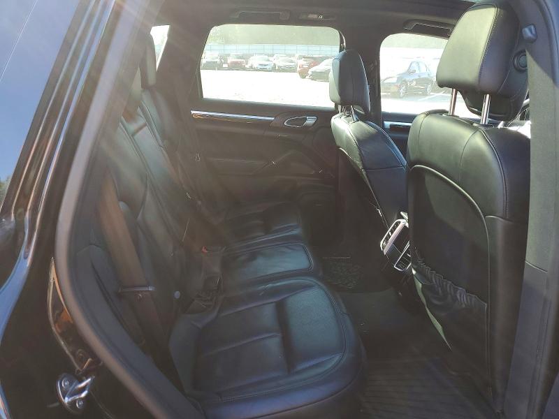 55393026 :رقم المزاد ، WP1AA2A24GLA04508 vin ، 2016 Porsche Cayenne مزاد بيع