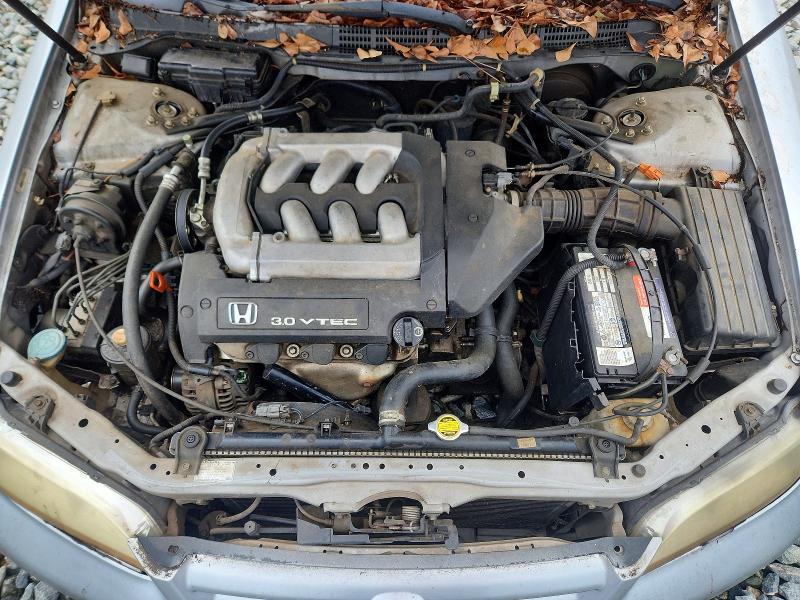 2001 Honda Accord მანქანა იყიდება აუქციონზე, vin: 1HGCG165X1A081085, აუქციონის ნომერი: 56767866