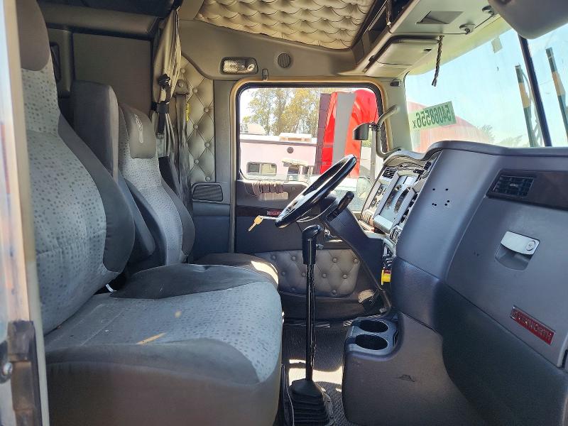 54068556 :رقم المزاد ، 1XKAD49X6JJ147164 vin ، 2018 Kenworth T660 مزاد بيع