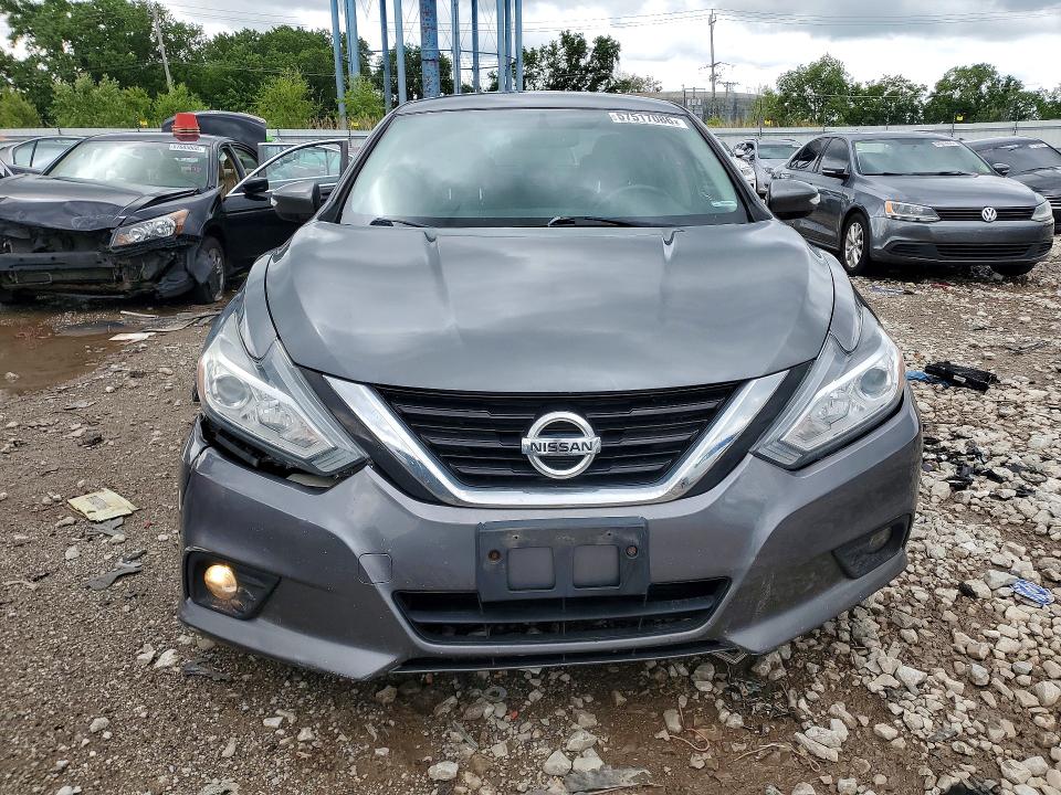Продаж на аукціоні авто 2018 Nissan Altima, vin: 1N4AL3AP0JC103613, номер лоту: 57517086