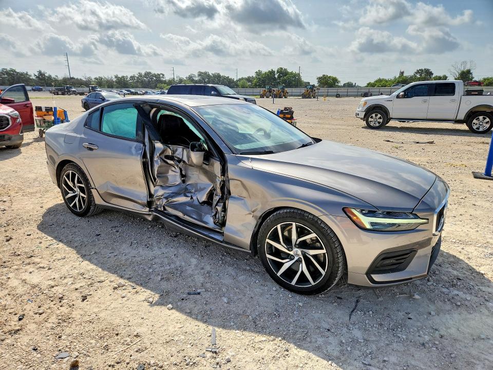 Продажа на аукционе авто 2019 Volvo S60, vin: 7JRA22TK7KG004999, номер лота: 58512816