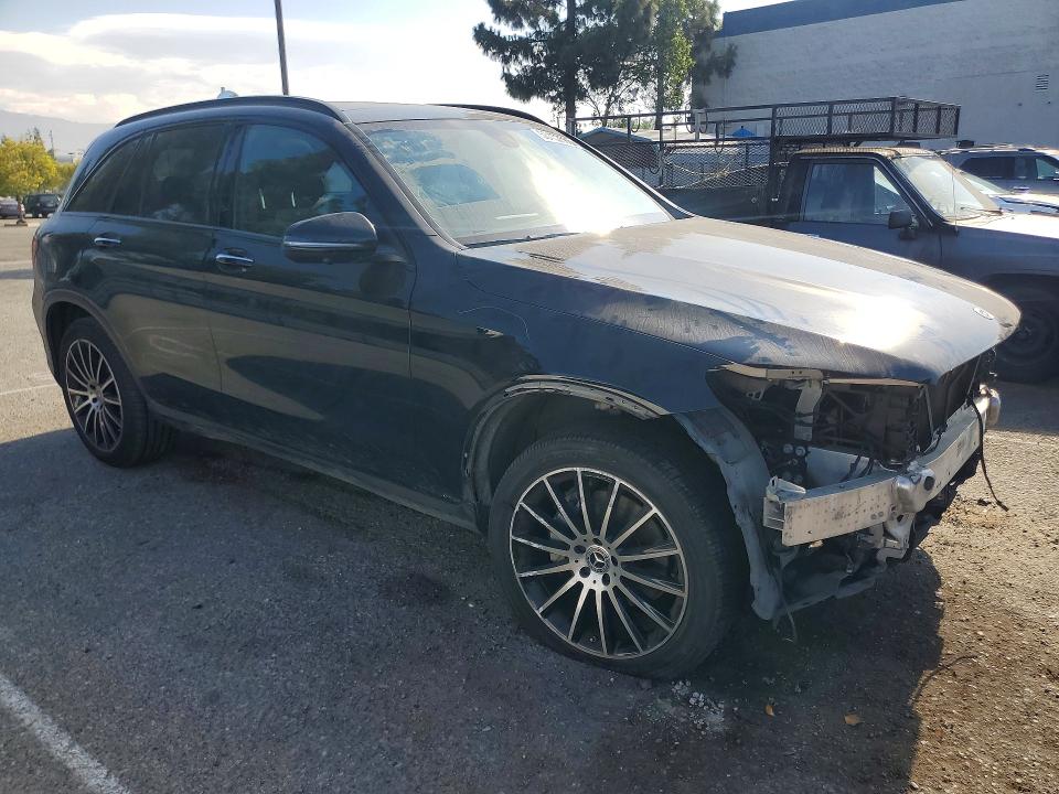 58453566 :رقم المزاد ، W1N0G8DB6MV275766 vin ، 2021 Mercedes-benz Glc مزاد بيع