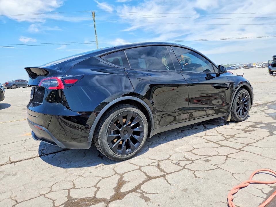56470376 :رقم المزاد ، 5YJYGDEE5MF089632 vin ، 2021 Tesla Model Y مزاد بيع