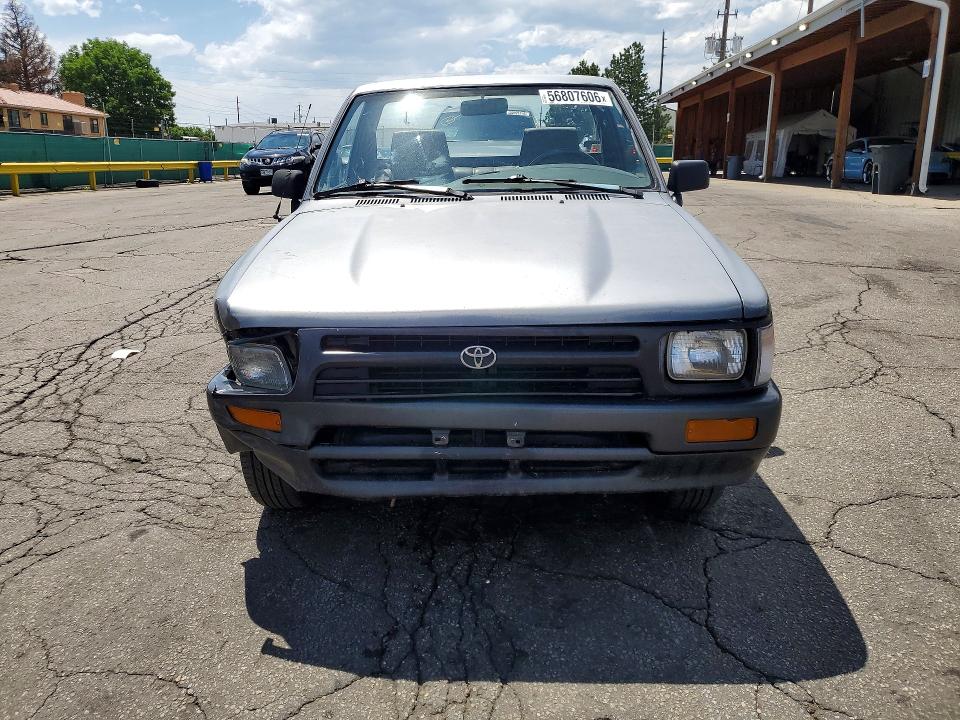 56807606 :رقم المزاد ، 4TARN81A6NZ014711 vin ، 1992 Toyota Pickup مزاد بيع