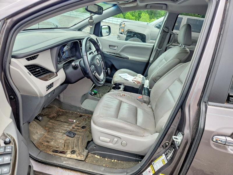 58311096 :رقم المزاد ، 5TDYK3DC7FS683484 vin ، 2015 Toyota Sienna مزاد بيع