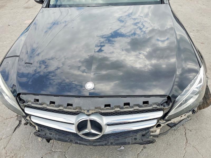 59143236 :رقم المزاد ، 55SWF4KB0GU142213 vin ، 2016 Mercedes-benz C مزاد بيع