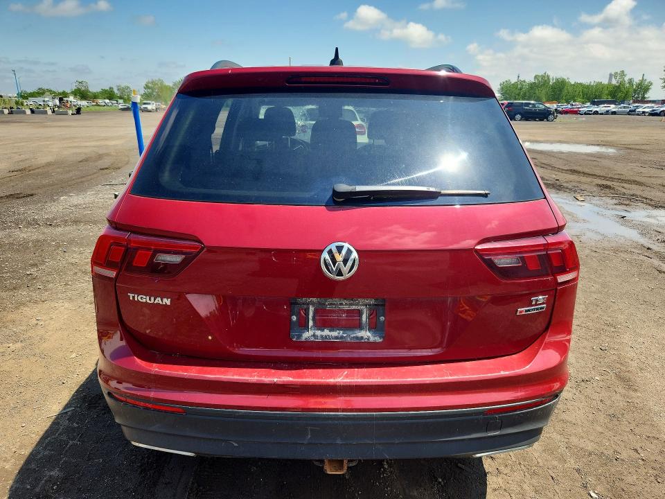 Продажа на аукционе авто 2018 Volkswagen Tiguan, vin: 3VV0B7AX3JM016529, номер лота: 55272526