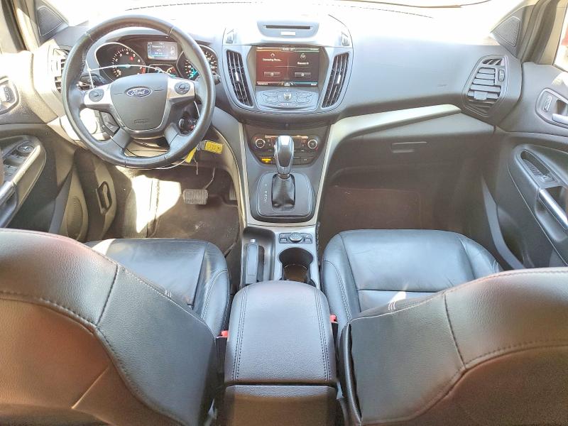 55693216 :رقم المزاد ، 1FMCU0G99FUC47181 vin ، 2015 Ford Escape مزاد بيع
