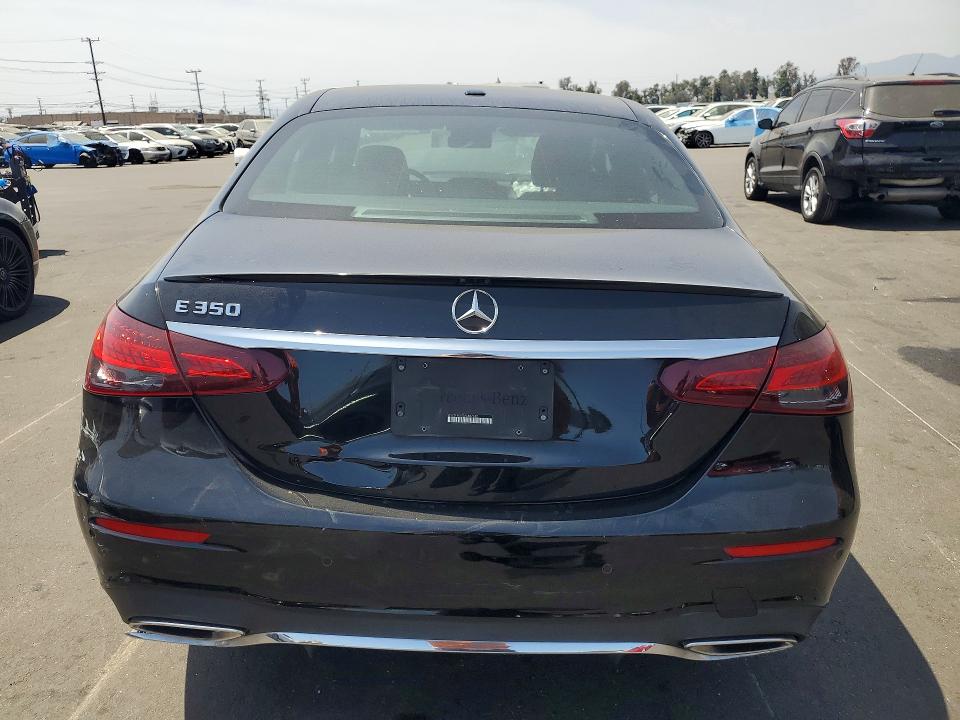 2021 Mercedes-benz E მანქანა იყიდება აუქციონზე, vin: W1KZF8DB7MA887182, აუქციონის ნომერი: 56610406