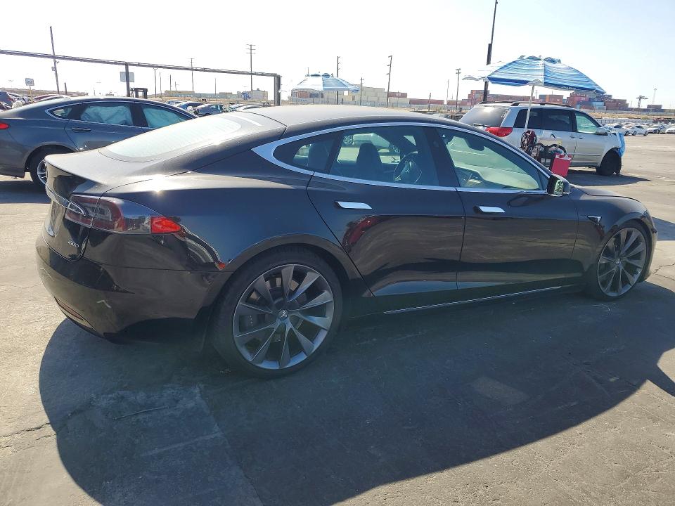 Продажа на аукционе авто 2019 Tesla Model S, vin: 5YJSA1E29KF307564, номер лота: 57242646