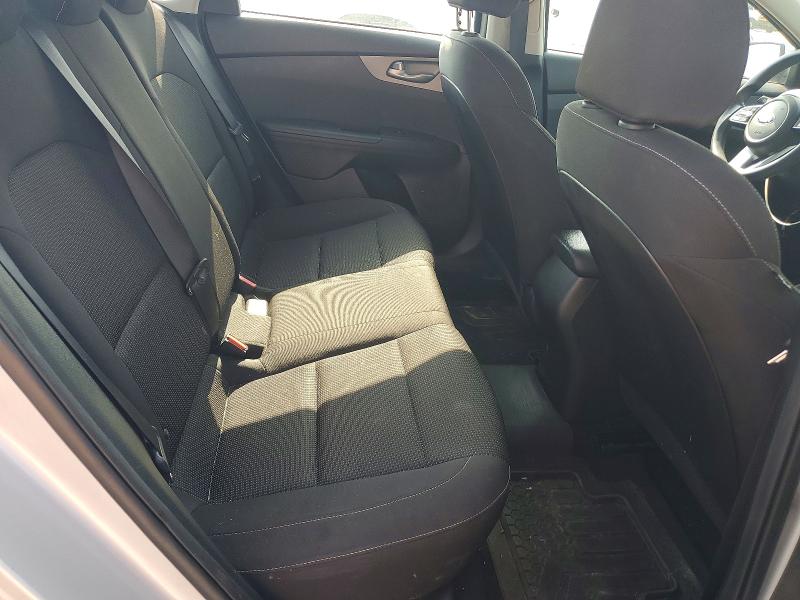 58763906 :رقم المزاد ، 3KPF24AD7ME339414 vin ، 2021 Kia Forte مزاد بيع