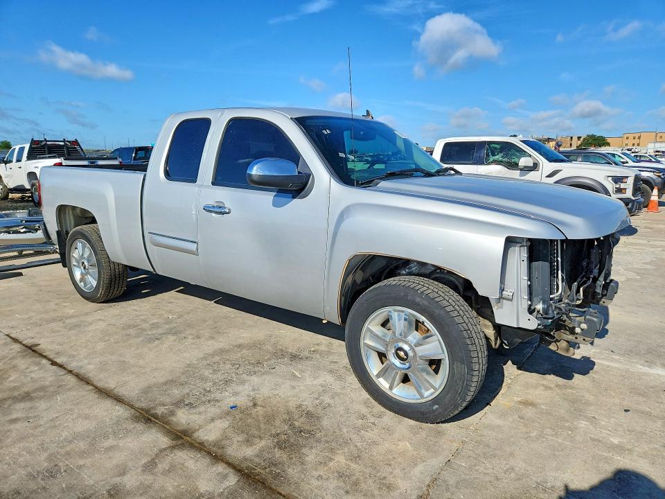 2013 Chevrolet Silverado მანქანა იყიდება აუქციონზე, vin: 1GCRCSE03DZ213691, აუქციონის ნომერი: 56967176