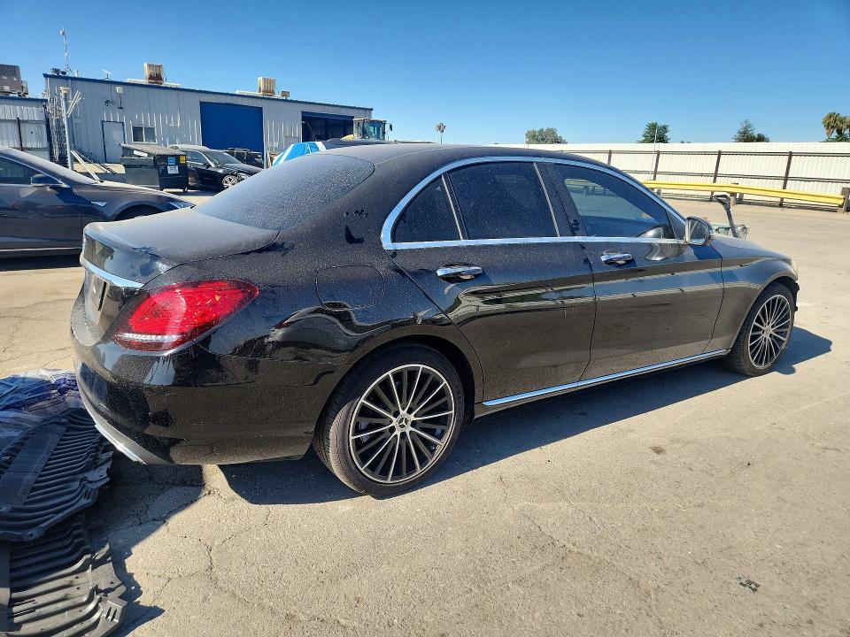 58407986 :رقم المزاد ، W1KWF8DB0MR627162 vin ، 2021 Mercedes-benz C مزاد بيع