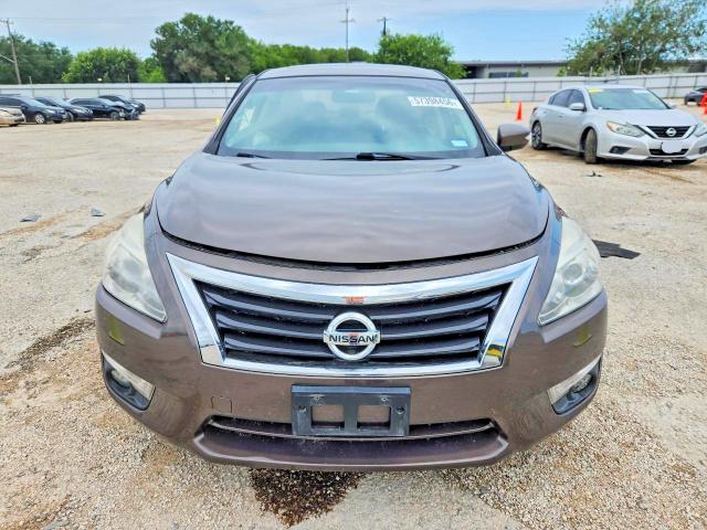 2015 Nissan Altima მანქანა იყიდება აუქციონზე, vin: 1N4AL3AP8FN917472, აუქციონის ნომერი: 57398456