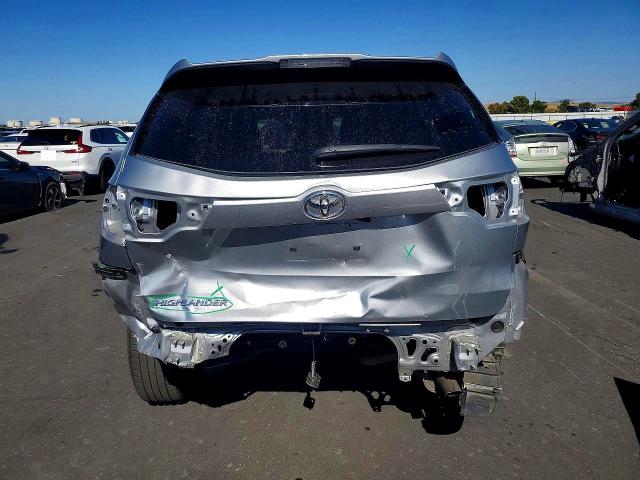 2018 Toyota Highlander მანქანა იყიდება აუქციონზე, vin: 5TDZZRFH4JS278459, აუქციონის ნომერი: 55731136
