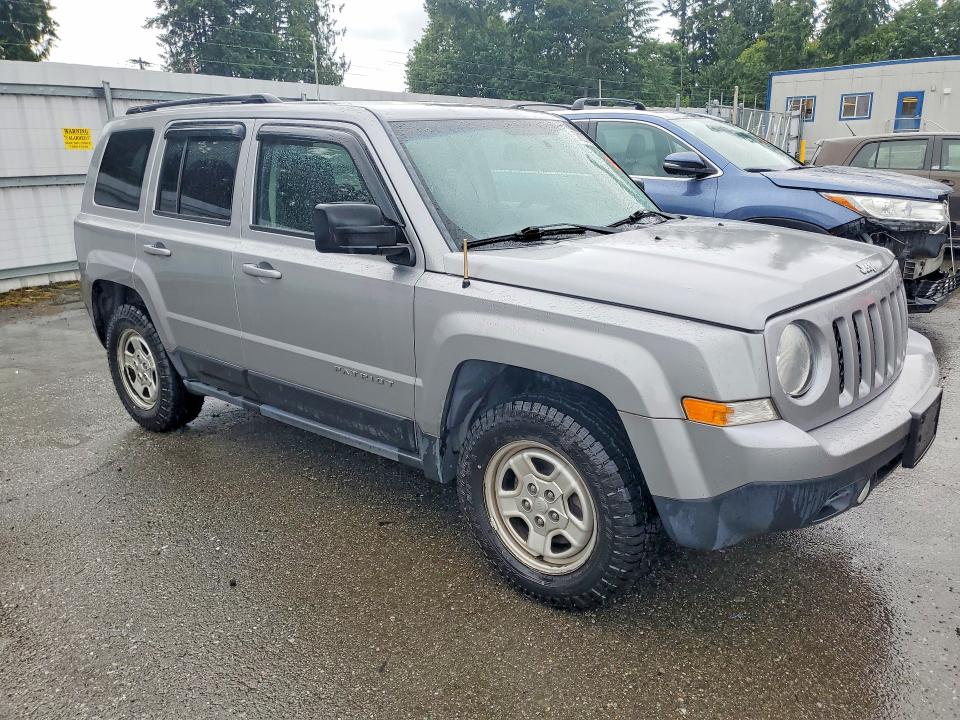 57027356 :رقم المزاد ، 1C4NJRBB6ED810738 vin ، 2014 Jeep Patriot مزاد بيع