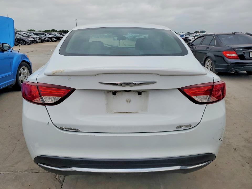 Продажа на аукционе авто 2015 Chrysler 200, vin: 1C3CCCAB7FN557381, номер лота: 58107846