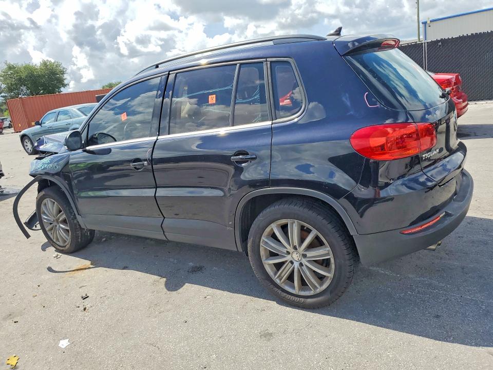2015 Volkswagen Tiguan მანქანა იყიდება აუქციონზე, vin: WVGAV7AX4FW502120, აუქციონის ნომერი: 57894536
