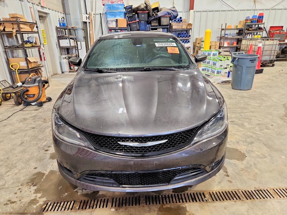 55838626 :رقم المزاد ، 1C3CCCBG6FN605138 vin ، 2015 Chrysler 200 مزاد بيع