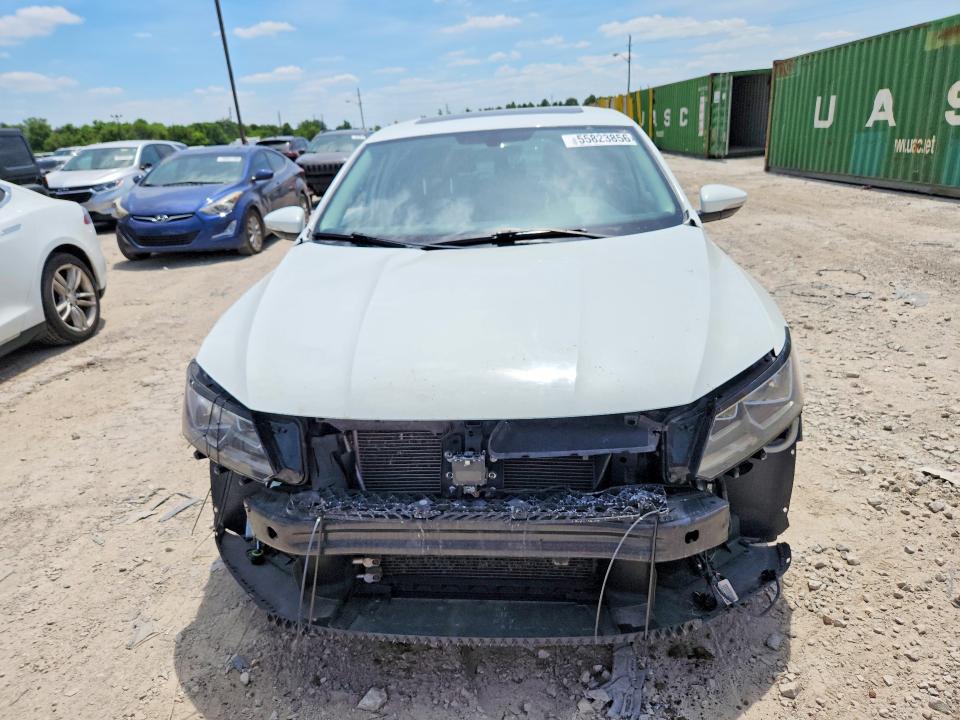 Продажа на аукционе авто 2016 Volkswagen Passat, vin: 1VWBT7A35GC005363, номер лота: 55823856