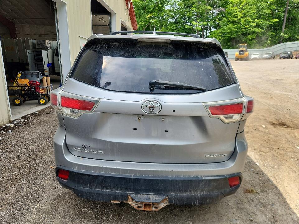59158926 :رقم المزاد ، 5TDJKRFH2FS140699 vin ، 2015 Toyota Highlander مزاد بيع