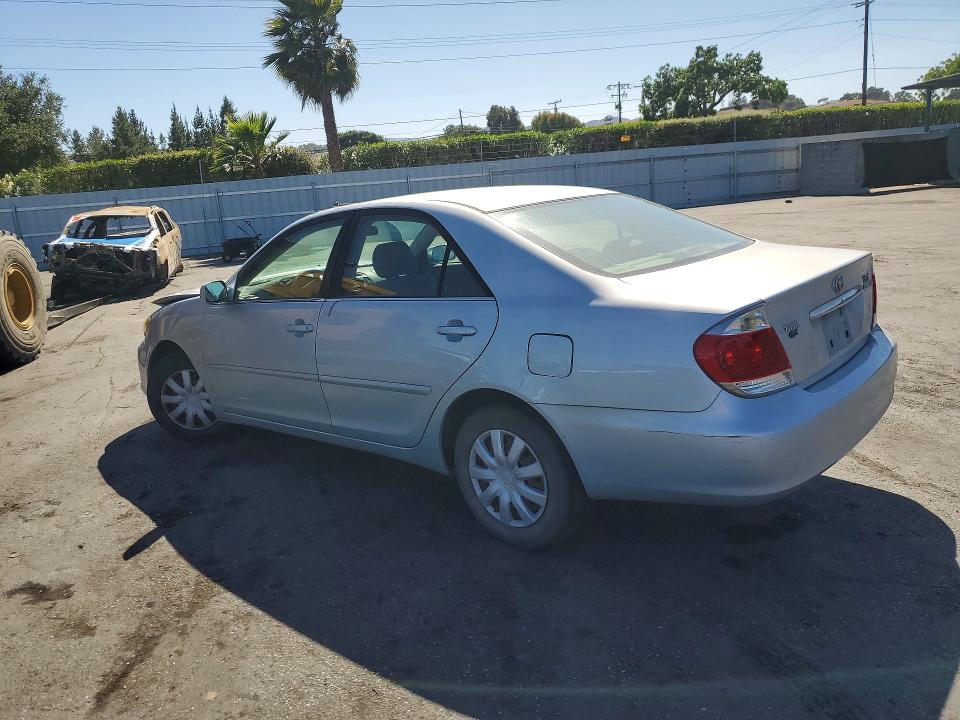 56417526 :رقم المزاد ، JTDBE32K863060027 vin ، 2006 Toyota Camry مزاد بيع