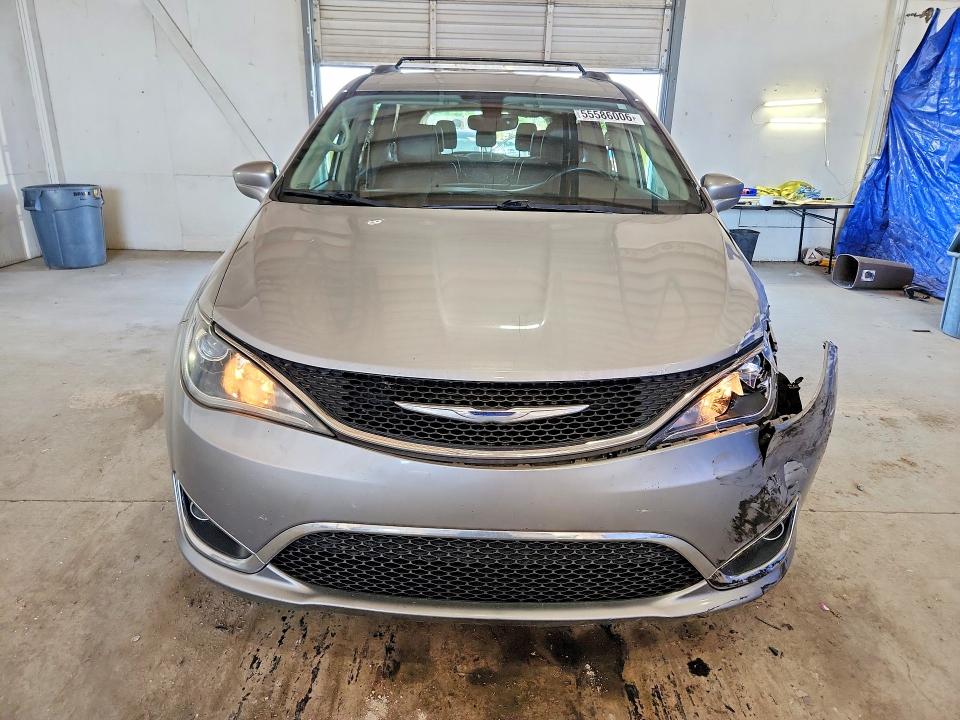 Продаж на аукціоні авто 2018 Chrysler Pacifica, vin: 2C4RC1BG1JR120492, номер лоту: 55586006