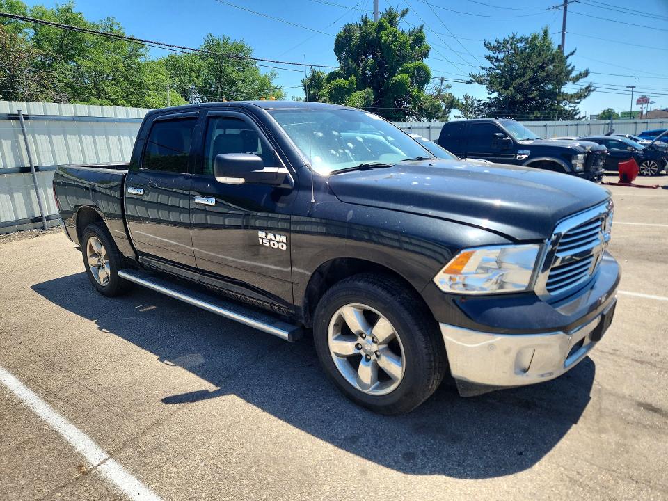 55410756 :رقم المزاد ، 1C6RR7LG2HS518326 vin ، 2017 Ram 1500 مزاد بيع
