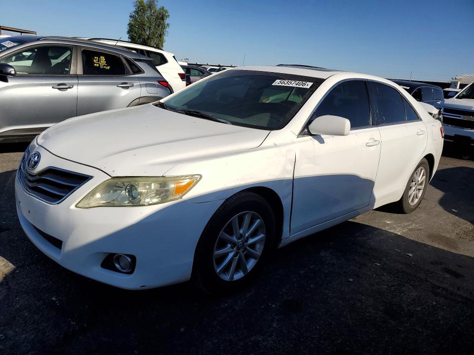 2010 Toyota Camry მანქანა იყიდება აუქციონზე, vin: 4T1BF3EK0AU569794, აუქციონის ნომერი: 56357406