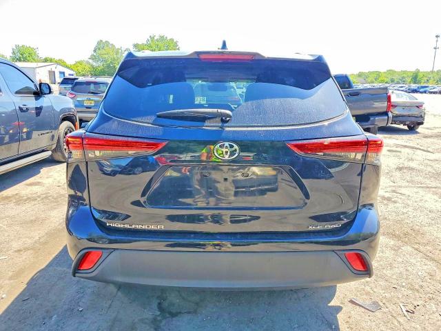 2022 Toyota Highlander მანქანა იყიდება აუქციონზე, vin: 5TDGZRBH8NS204027, აუქციონის ნომერი: 55407746