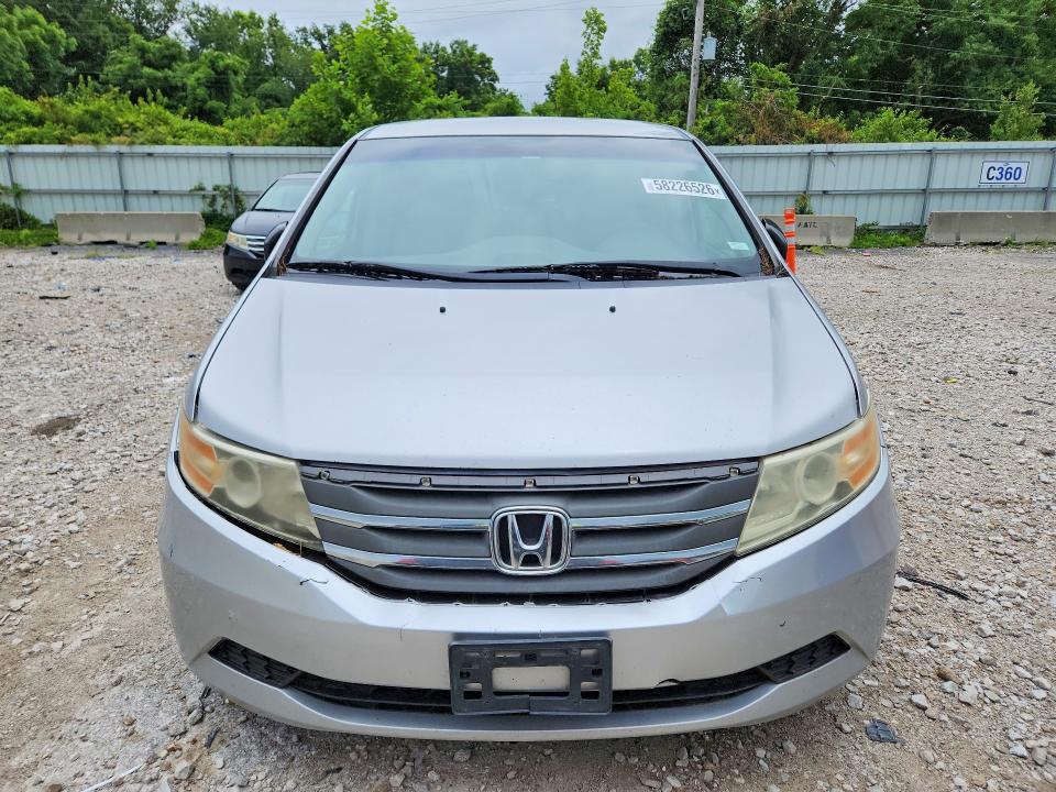 58226526 :رقم المزاد ، 5FNRL5H24BB090954 vin ، 2011 Honda Odyssey مزاد بيع