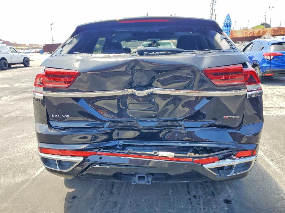 2020 Volkswagen Atlas Cross Sport მანქანა იყიდება აუქციონზე, vin: 1V2TE2CA6LC221585, აუქციონის ნომერი: 57921886