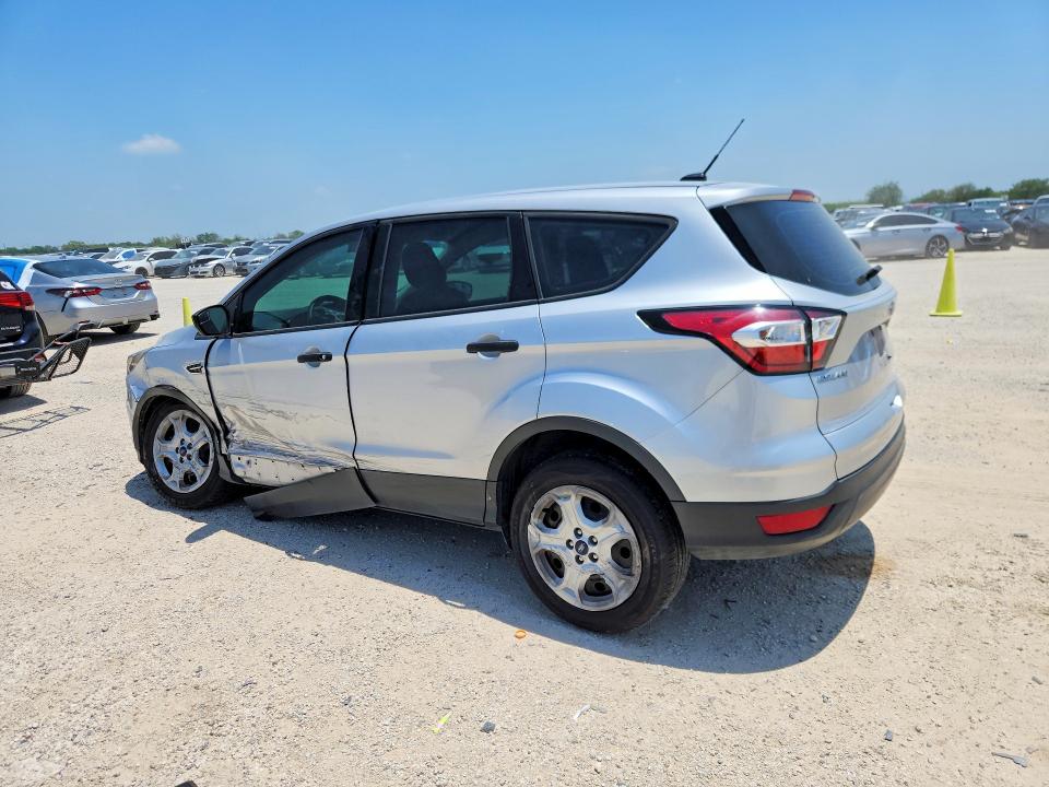 2018 Ford Escape მანქანა იყიდება აუქციონზე, vin: 1FMCU0F77JUB83179, აუქციონის ნომერი: 57726216