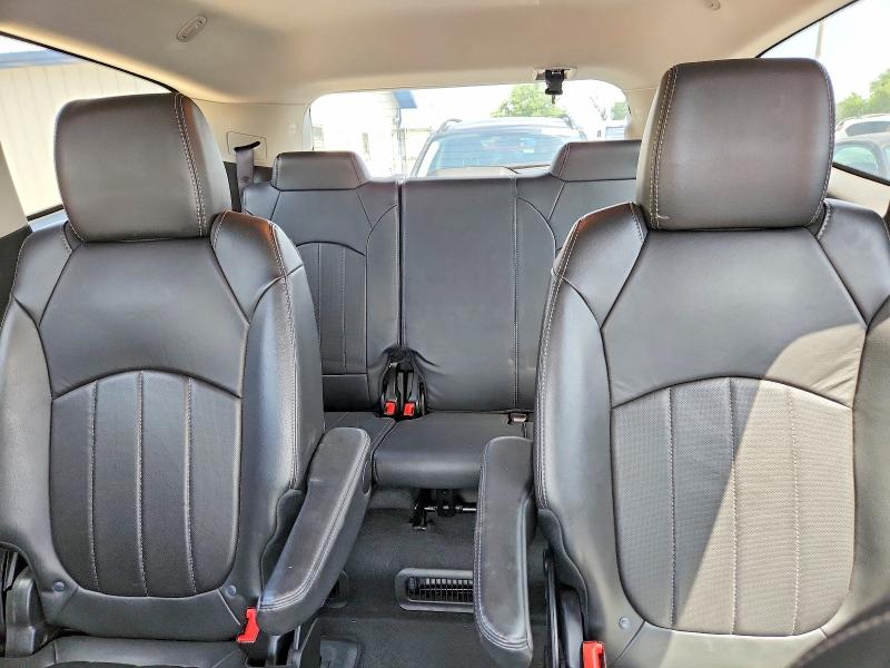 56121376 :رقم المزاد ، 1GNKVJKD7FJ339722 vin ، 2015 Chevrolet Traverse مزاد بيع