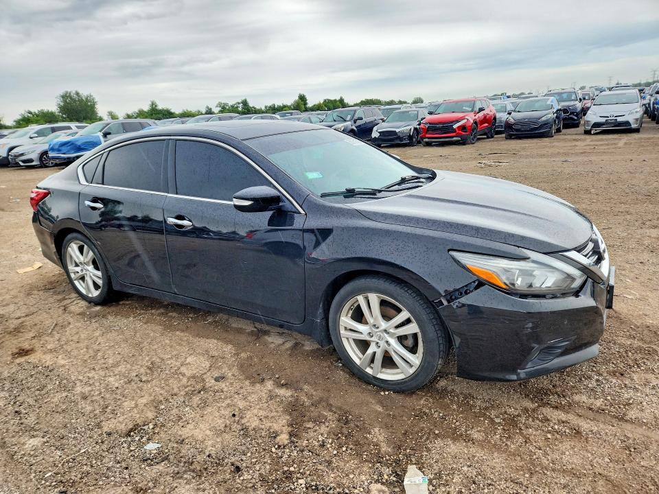 58751576 :رقم المزاد ، 1N4BL3AP0HC223524 vin ، 2017 Nissan Altima مزاد بيع
