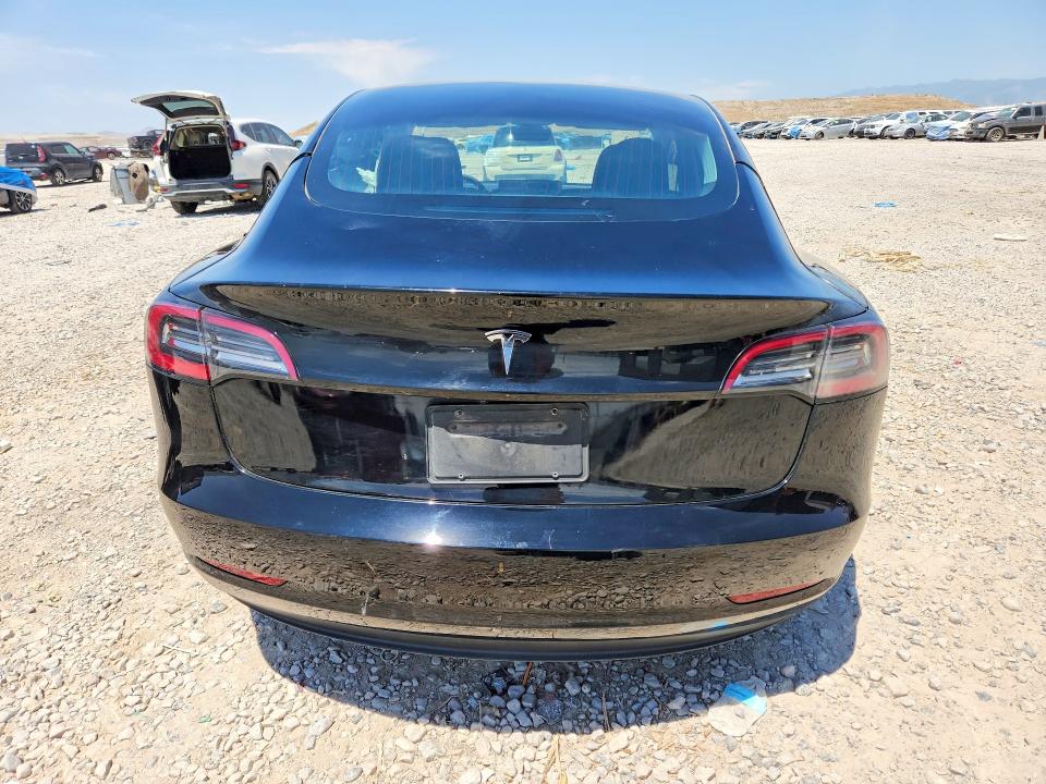 2022 Tesla Model 3 მანქანა იყიდება აუქციონზე, vin: 5YJ3E1EB4NF192305, აუქციონის ნომერი: 60879636